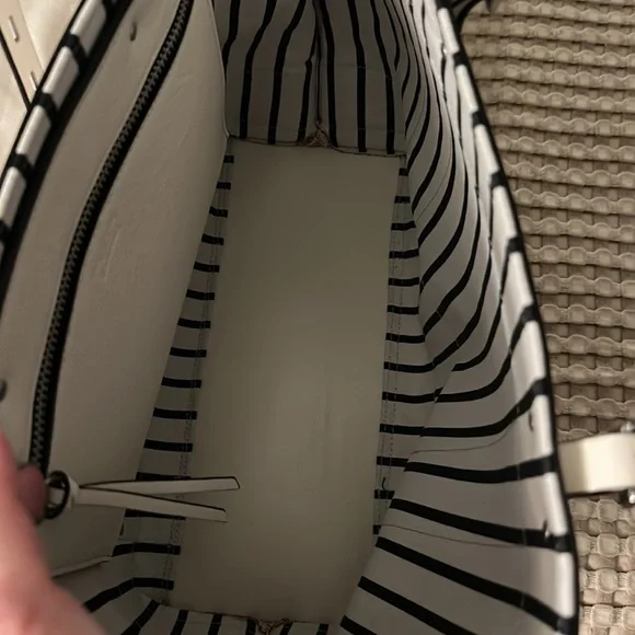 Rag & Bone Handbag - Picture 4 of 6